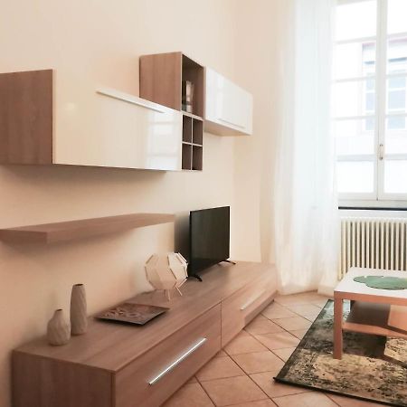 Mistrangelohome 3 - Appartamento In Pieno Centro サヴォーナ エクステリア 写真