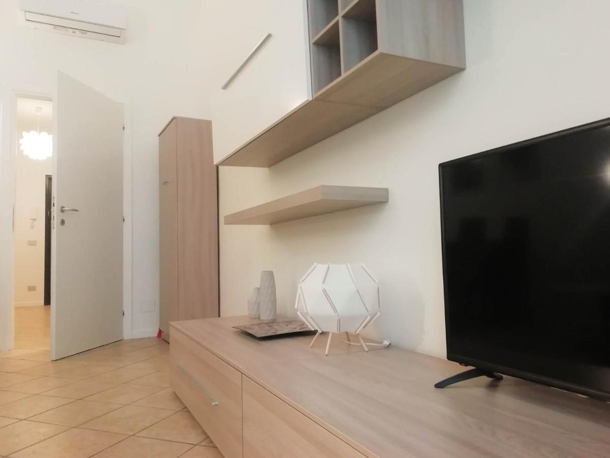 Mistrangelohome 3 - Appartamento In Pieno Centro サヴォーナ エクステリア 写真