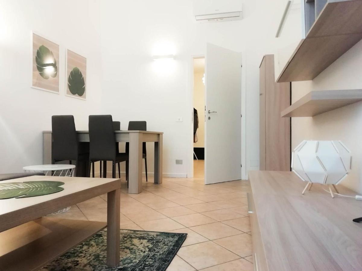 Mistrangelohome 3 - Appartamento In Pieno Centro サヴォーナ エクステリア 写真